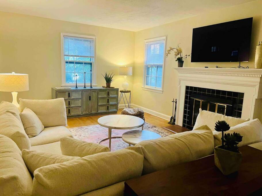Dc'S Best Location 4 Bed With Parking Walk To Metro And Nightlife Bethesda Row Chevy Chase Exterior foto
